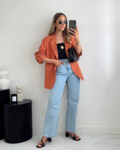 What to Wear with Straight Leg Jeans