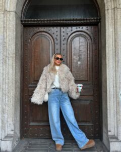 Fluffy Chic: Casual Glam in Cozy Layers