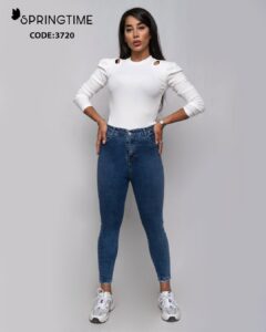 What to Wear with Skinny Jeans