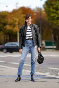 Women Chelsea Boots Outfit Ideas