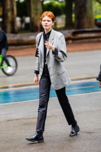 Chelsea Boots Outfits Ideas for Women