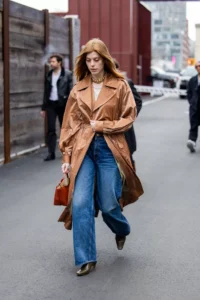 How to Wear Mom Jeans