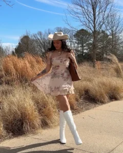 How to Style Cowgirl Concert Outfits