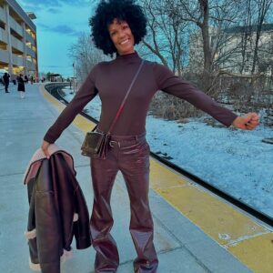 What to Wear to Concert Over 40