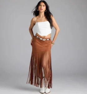 How to Style Cowgirl Concert Outfits