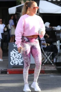 What to Wear with Croppde Hoodie