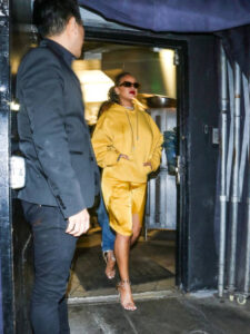 Rihanna Casual Outfit Ideas