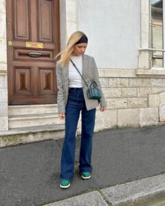 how to style bootleg jeans