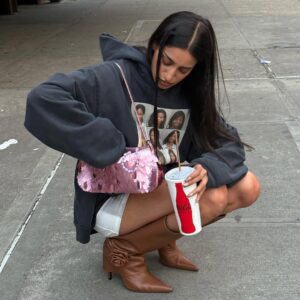 What to Wear with Oversize Hoodie