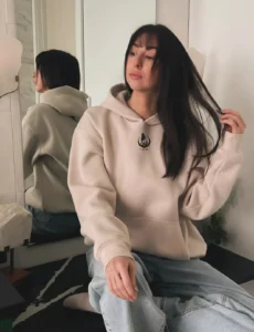 What to Wear with Oversize Hoodie